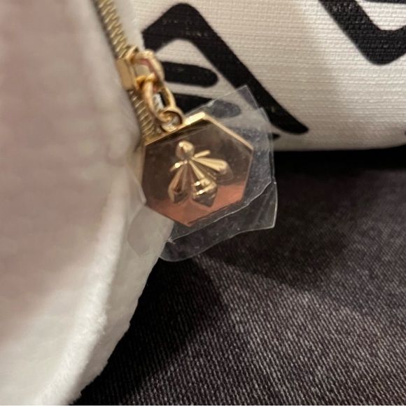 Guerlain Cosmetic Pouch Velour Bag Makeup Case (NWOT) - Picture 7 of 14